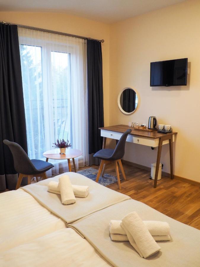 Sveciu Namai Zara Hotel Tytuvenai Kültér fotó