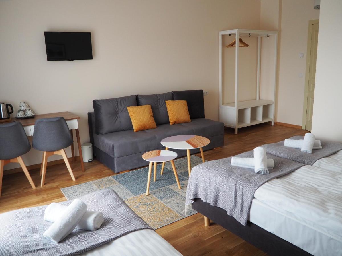 Sveciu Namai Zara Hotel Tytuvenai Kültér fotó