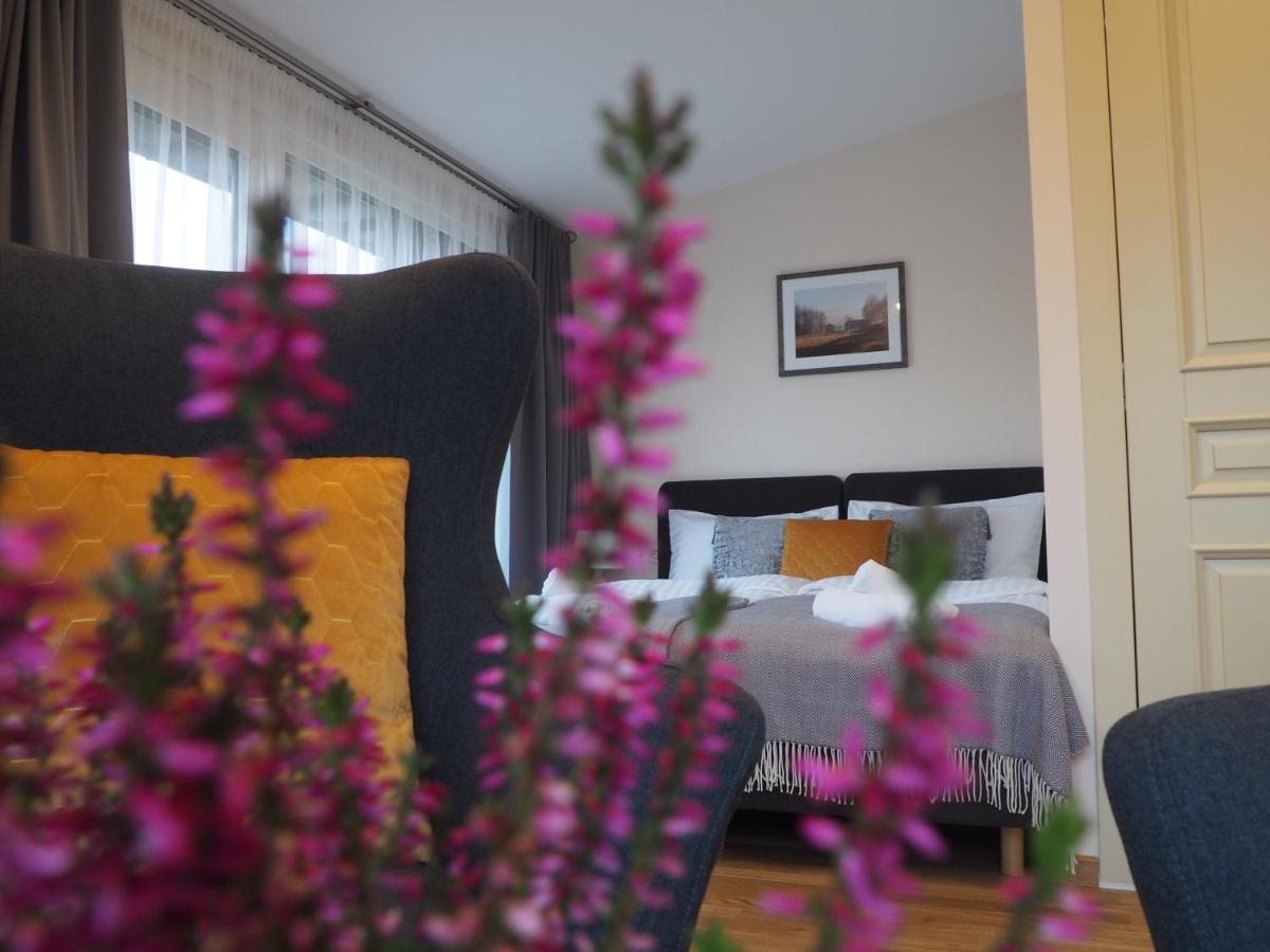 Sveciu Namai Zara Hotel Tytuvenai Kültér fotó